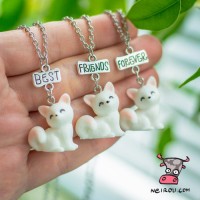 Кулон для троих друзей "Best Friends Forever. Белые лисички"